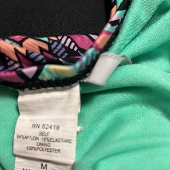 BAR 111 MULTICOLORED 2‎ PIECE SWIMSUIT SIZE M - Picture 4 of 5